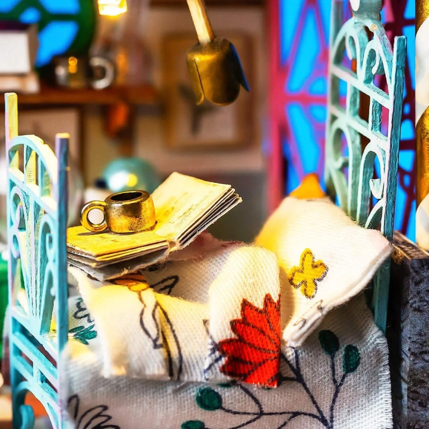 Rolife Bloomy House Mysterious World 2 Rolife Bloomy House Mysterious World - Image 2